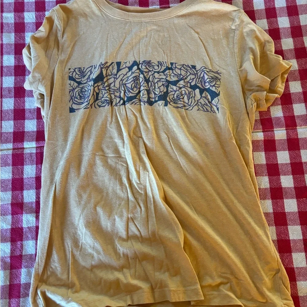 BUNDLE OF 3 AREOPOSTALE TSHIRTS - Picture 2 of 4